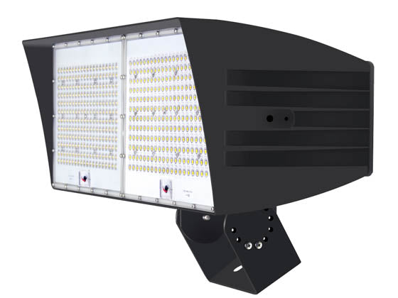 Maxlite 200W LED Flood Light Fixture With Trunnion and Photocell - 5000K - 750W HID Equivalent
